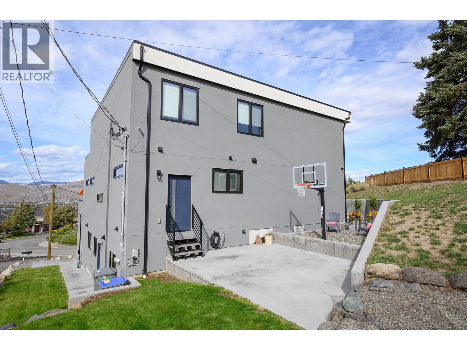 887 Fernie Road, Kamloops, British Columbia  V2C 1B4 - Photo 32 - 10371158