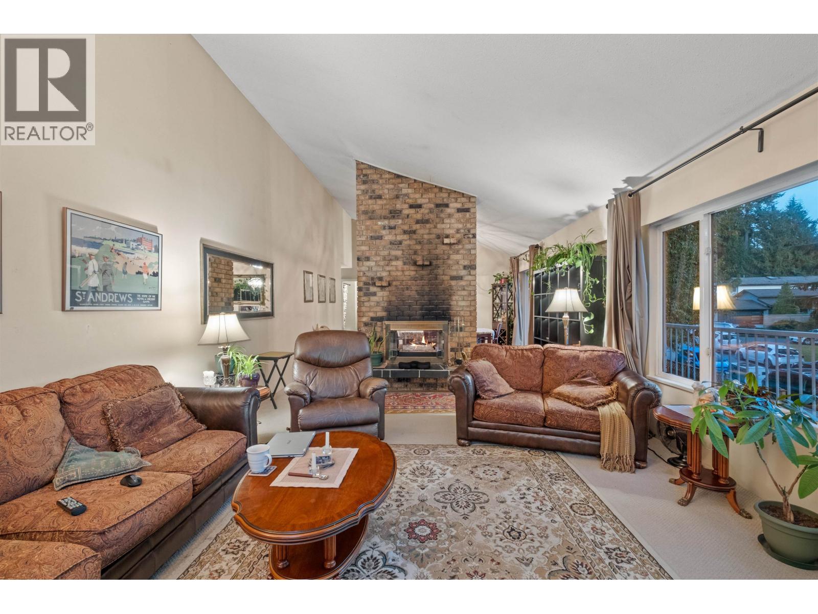 3602 Regent Avenue, North Vancouver, British Columbia  V7N 2C2 - Photo 8 - R3062892