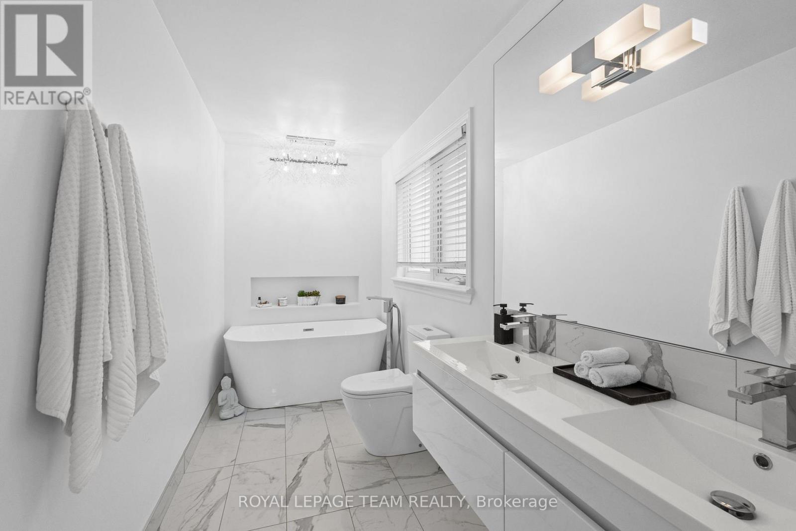 801 Bowercrest Crescent N, Ottawa, Ontario  K1V 2K3 - Photo 25 - X12639846