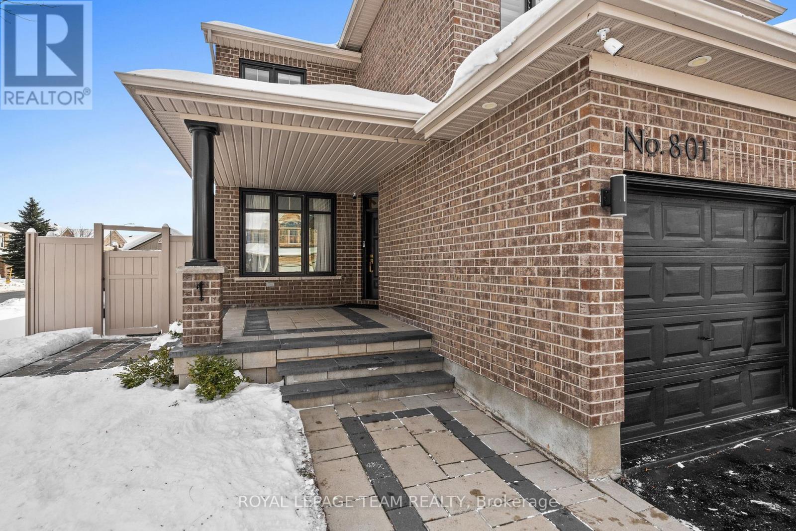 801 Bowercrest Crescent N, Ottawa, Ontario  K1V 2K3 - Photo 3 - X12639846