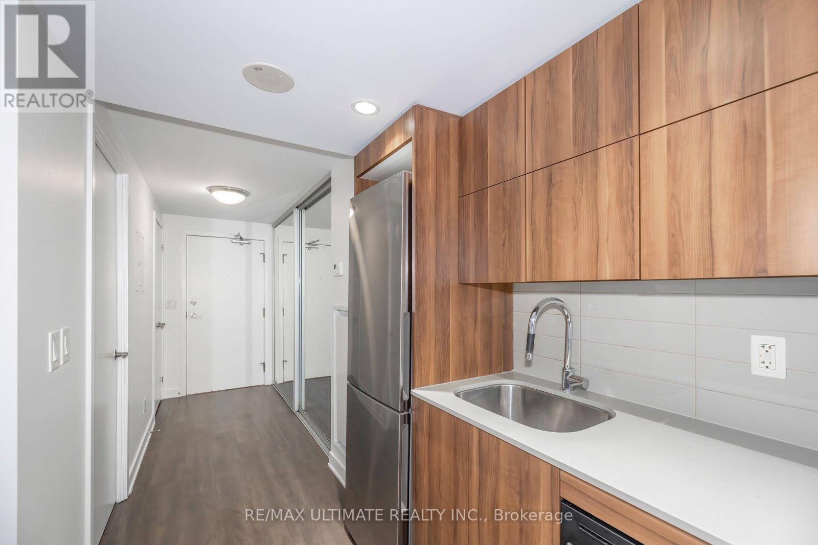 204 - 32 Camden Street, Toronto, Ontario  M5V 1V1 - Photo 5 - C12639844