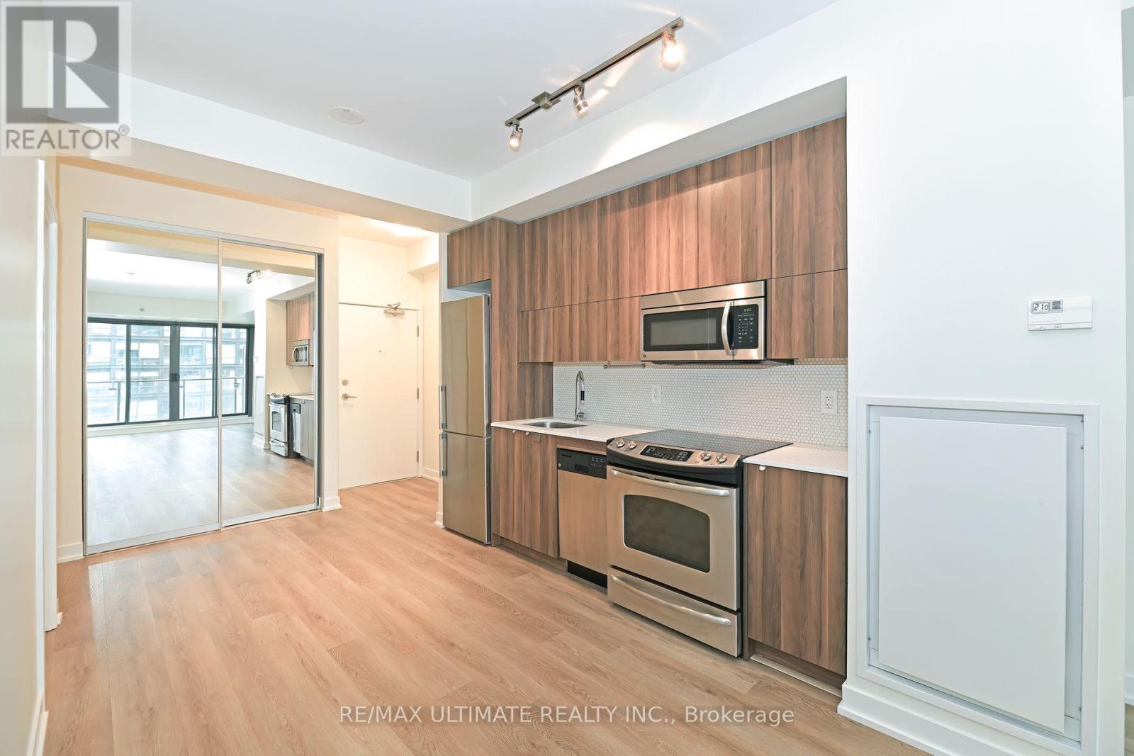 609 - 32 Camden Street, Toronto, Ontario  M5V 0G4 - Photo 3 - C12639852