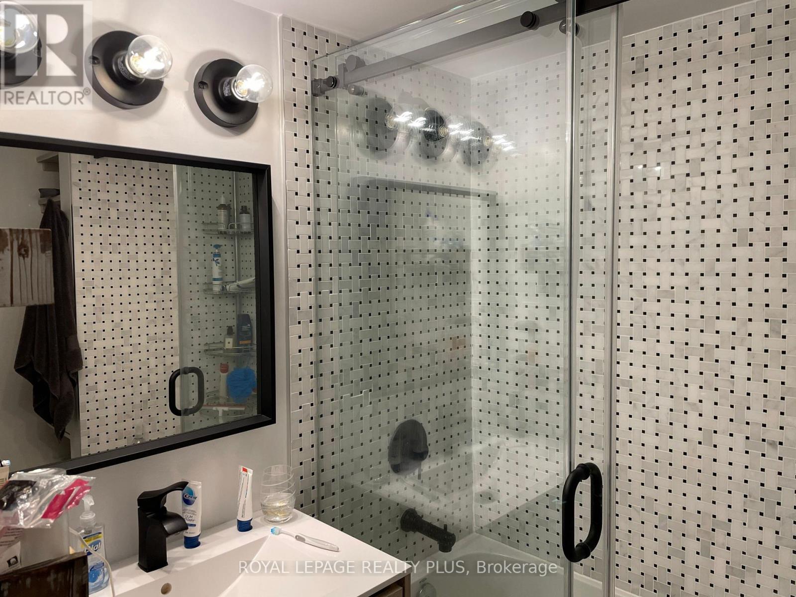 38c Shank Street, Toronto, Ontario  M6J 3T9 - Photo 10 - C12639880