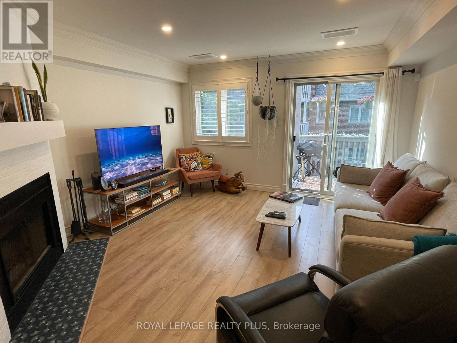 38c Shank Street, Toronto, Ontario  M6J 3T9 - Photo 4 - C12639880