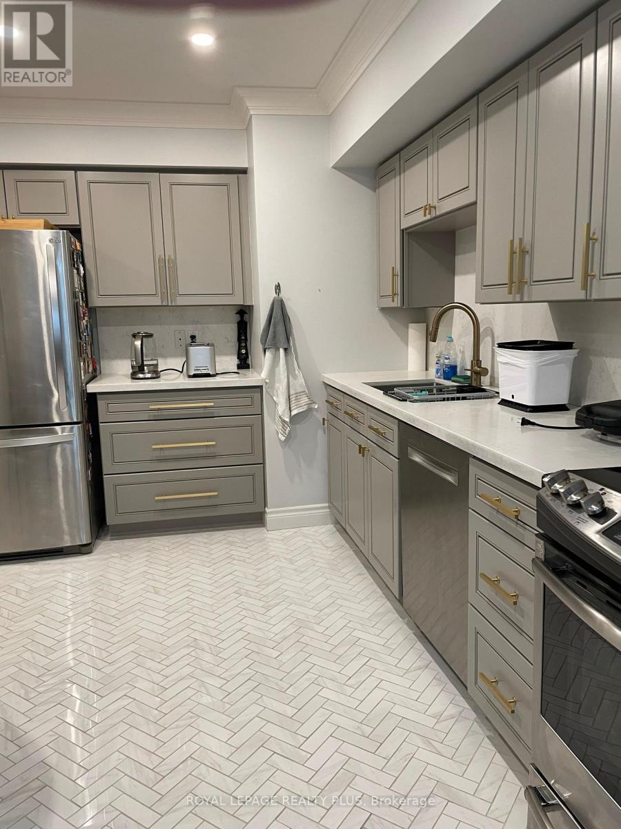 38c Shank Street, Toronto, Ontario  M6J 3T9 - Photo 7 - C12639880