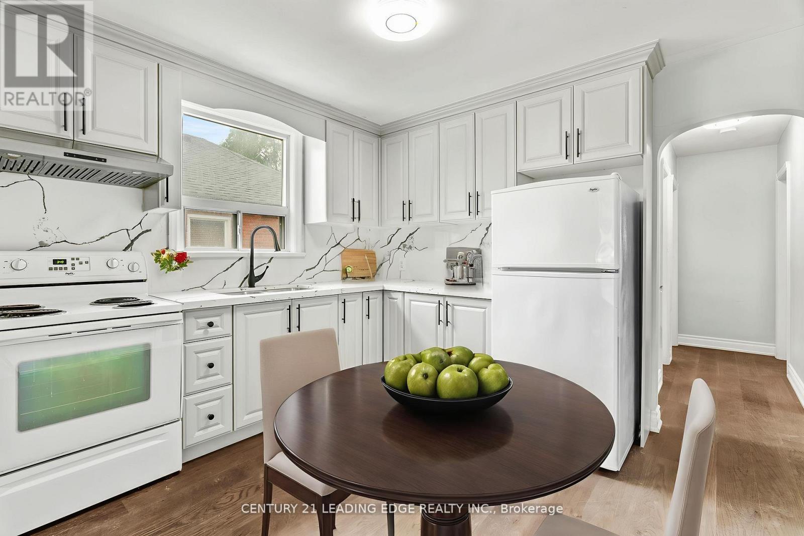 96 Oakes Avenue, Oshawa, Ontario  L1G 6C6 - Photo 11 - E12639862