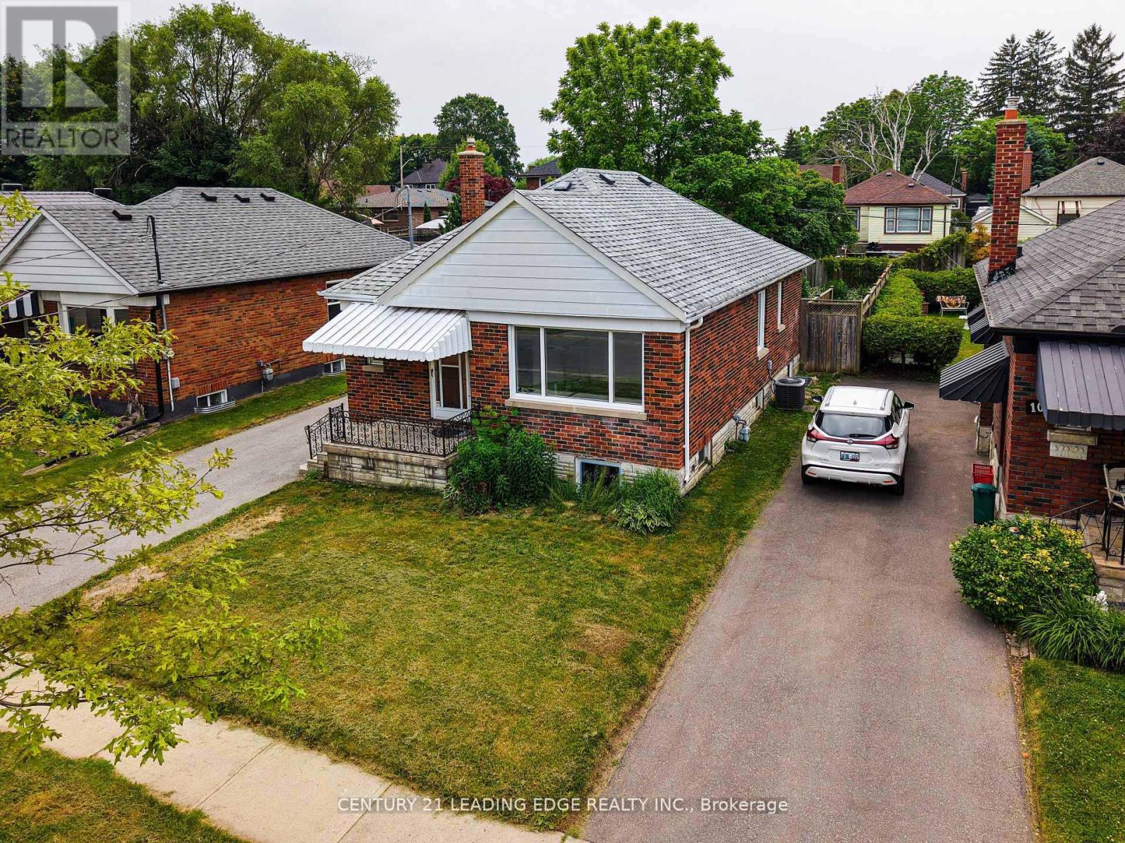 96 Oakes Avenue, Oshawa, Ontario  L1G 6C6 - Photo 5 - E12639862