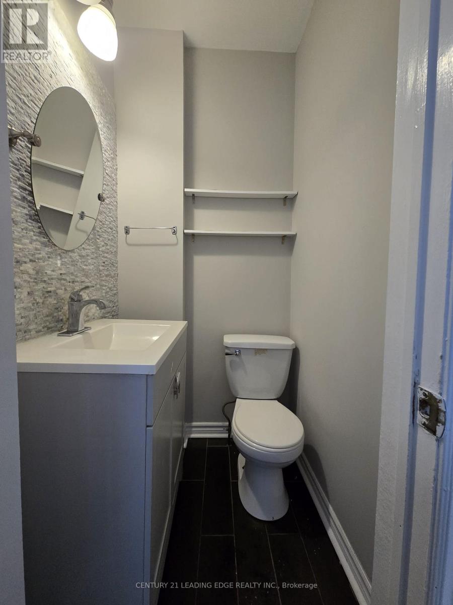 2a Kimbourne Avenue, Toronto, Ontario  M4J 4J2 - Photo 12 - E12639870