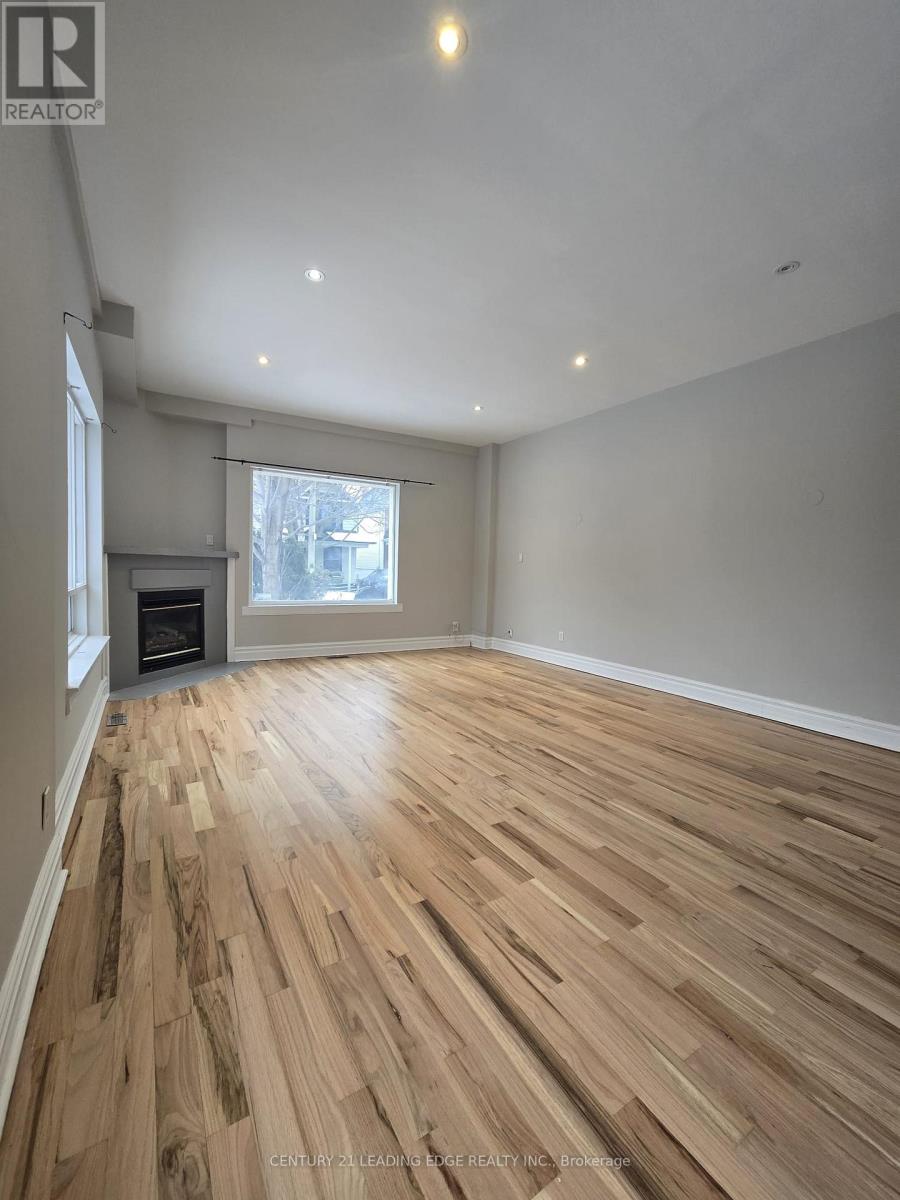 2a Kimbourne Avenue, Toronto, Ontario  M4J 4J2 - Photo 13 - E12639870