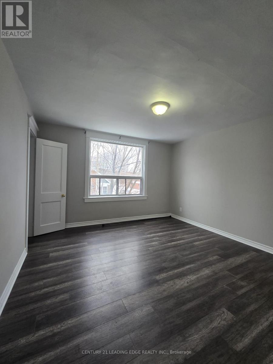 2a Kimbourne Avenue, Toronto, Ontario  M4J 4J2 - Photo 2 - E12639870