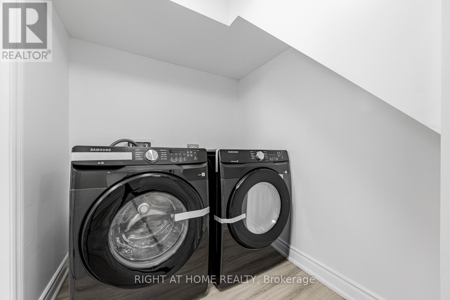Lower Unit - 225 Essex Avenue, Richmond Hill, Ontario  L4C 2C1 - Photo 6 - N12639878