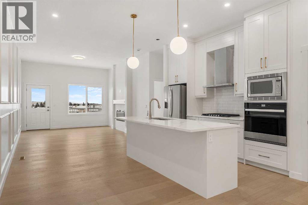 27 Wolf Crescent, Okotoks, Alberta