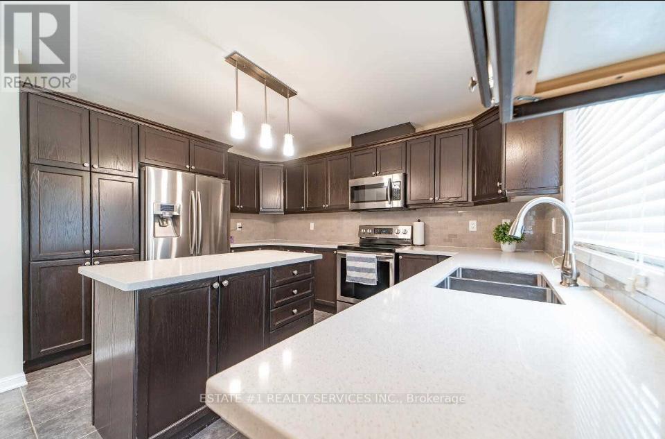 20 Mercedes Road, Brampton, Ontario  L7A 0Z2 - Photo 11 - W12639866