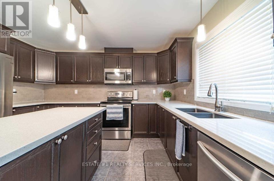 20 Mercedes Road, Brampton, Ontario  L7A 0Z2 - Photo 12 - W12639866