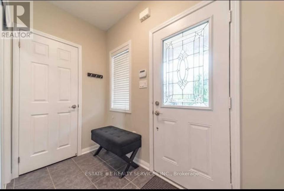 20 Mercedes Road, Brampton, Ontario  L7A 0Z2 - Photo 2 - W12639866