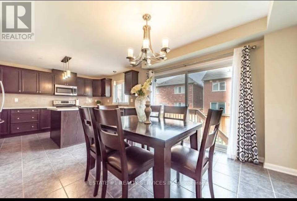 20 Mercedes Road, Brampton, Ontario  L7A 0Z2 - Photo 5 - W12639866