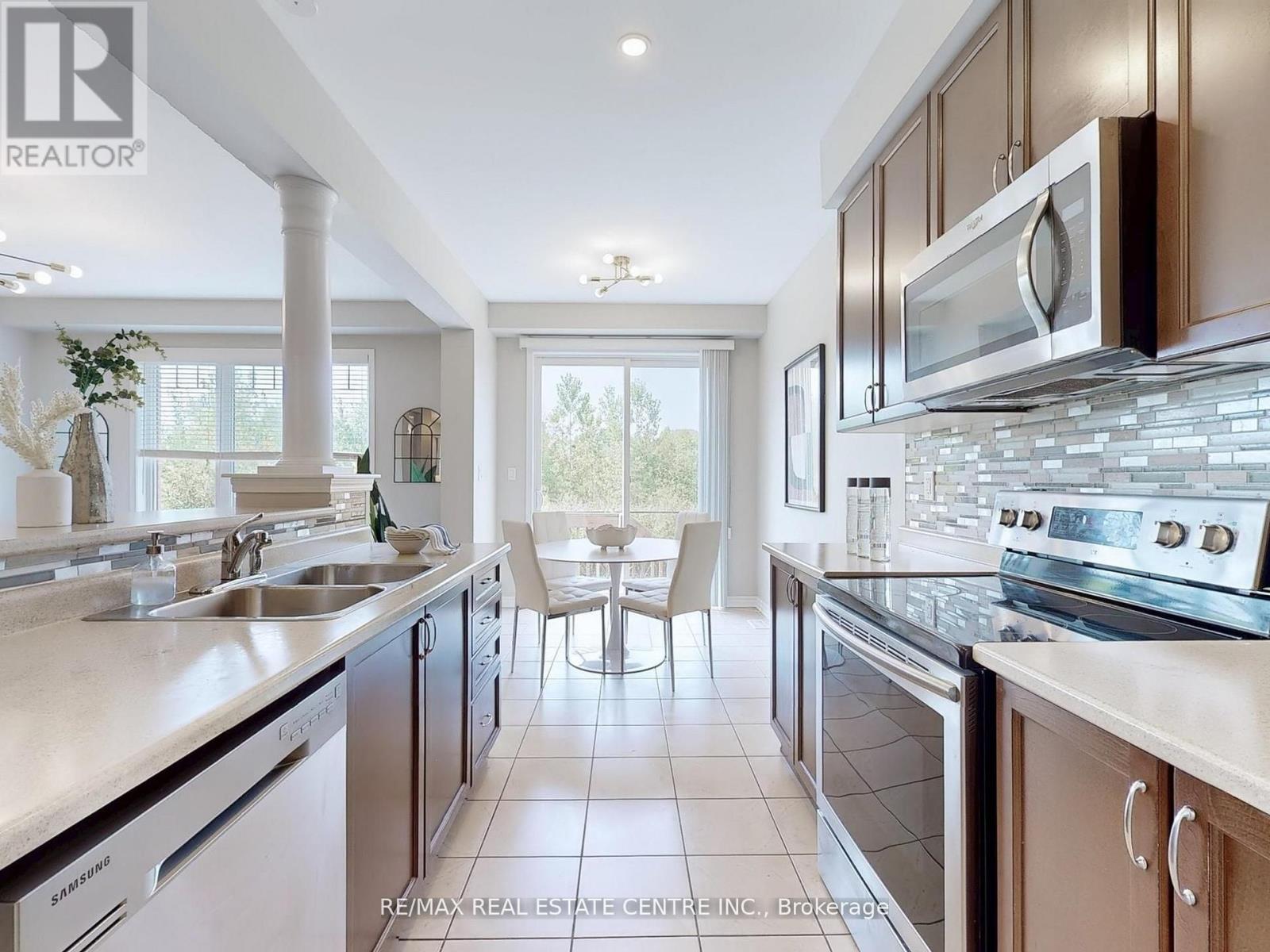 1538 Clitherow Street, Milton, Ontario  L9E 0B1 - Photo 11 - W12639886