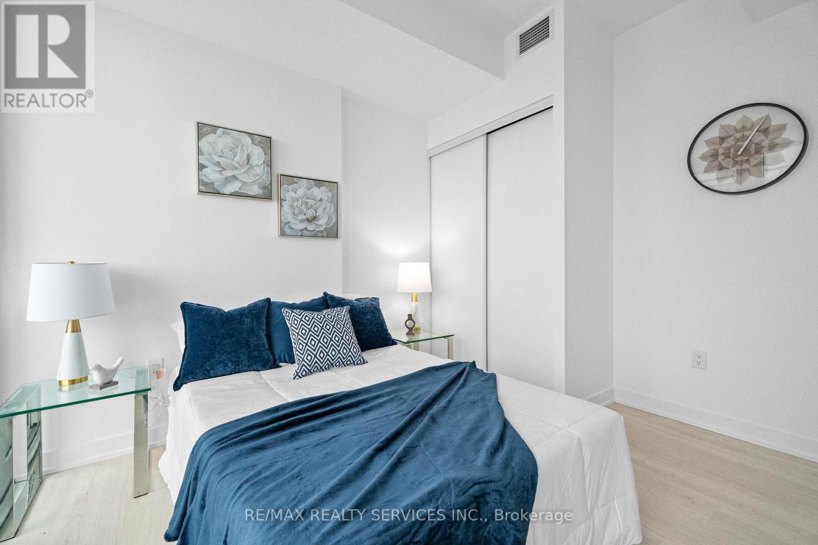 2701 - 3883 Quartz Road, Mississauga, Ontario  L5B 0M4 - Photo 10 - W12639890