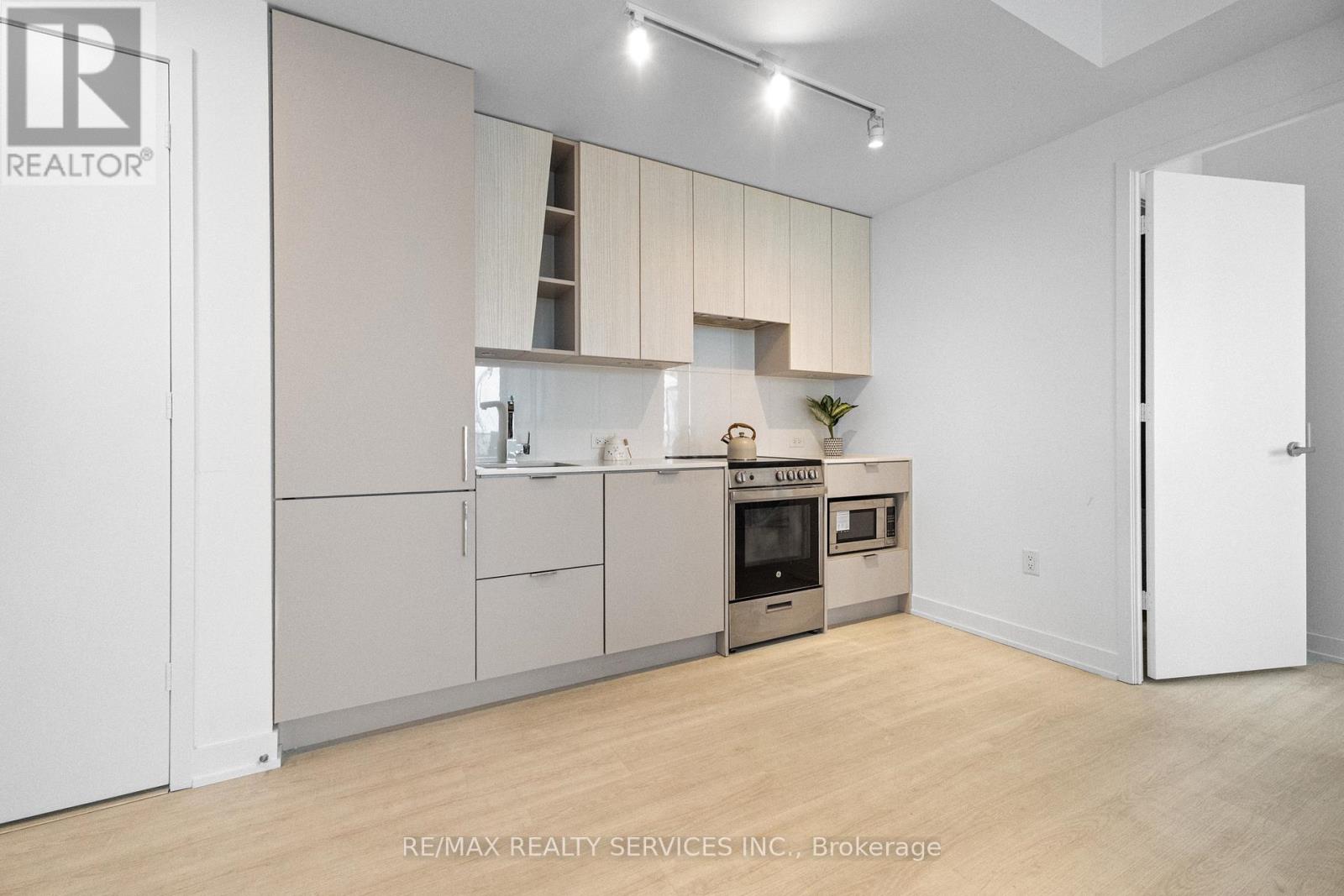 2701 - 3883 Quartz Road, Mississauga, Ontario  L5B 0M4 - Photo 5 - W12639890