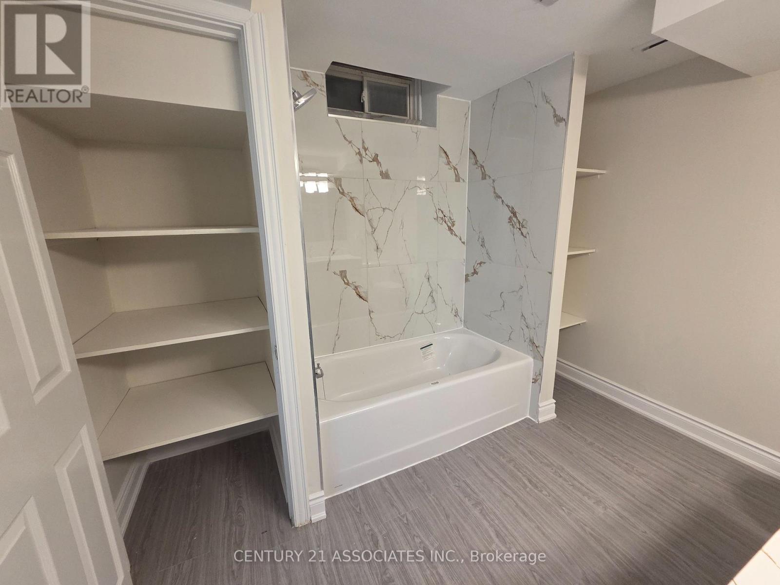 Lower - 3158 Avalon Drive S, Mississauga, Ontario  L5N 5N5 - Photo 12 - W12639892