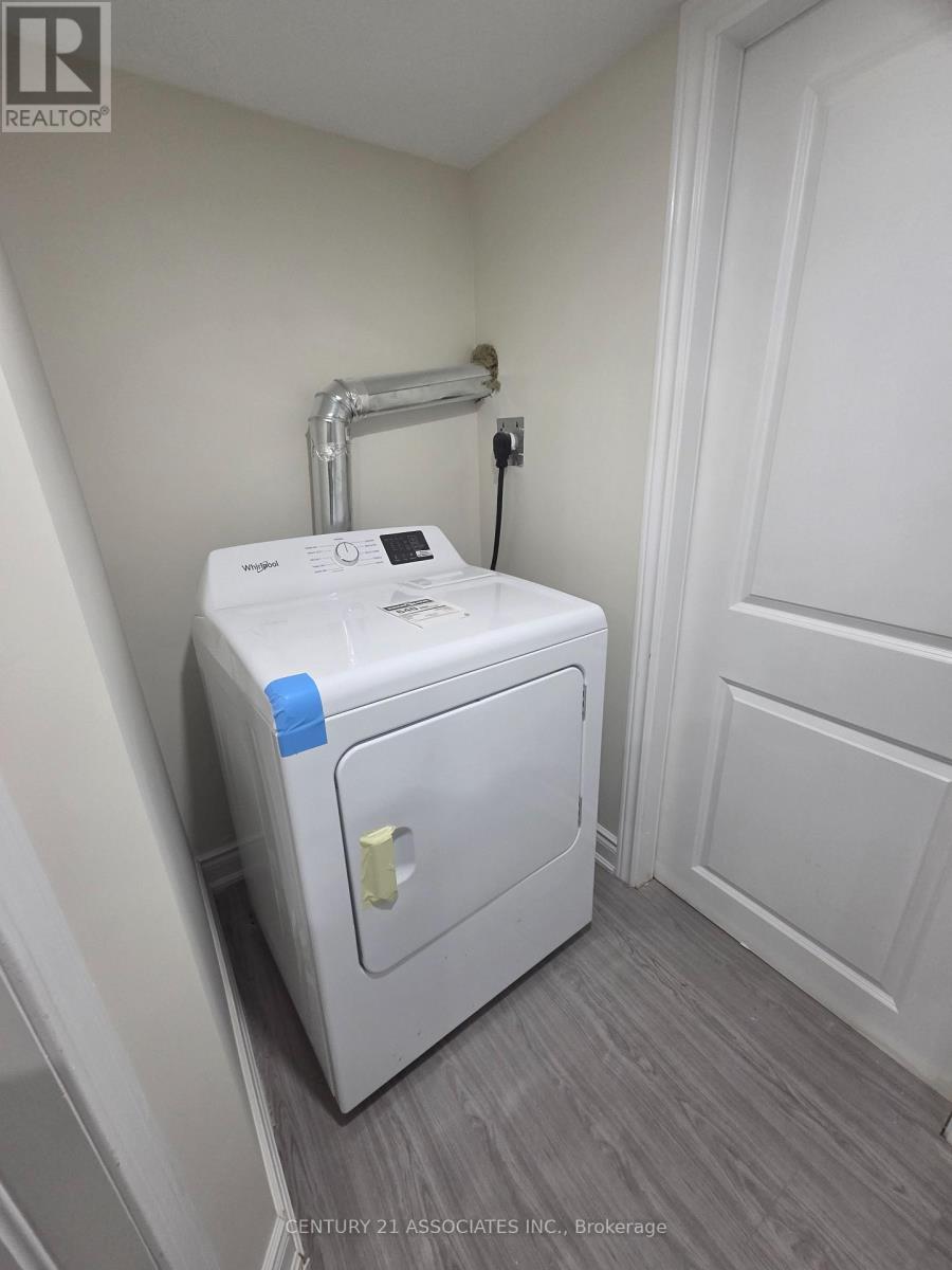 Lower - 3158 Avalon Drive S, Mississauga, Ontario  L5N 5N5 - Photo 14 - W12639892