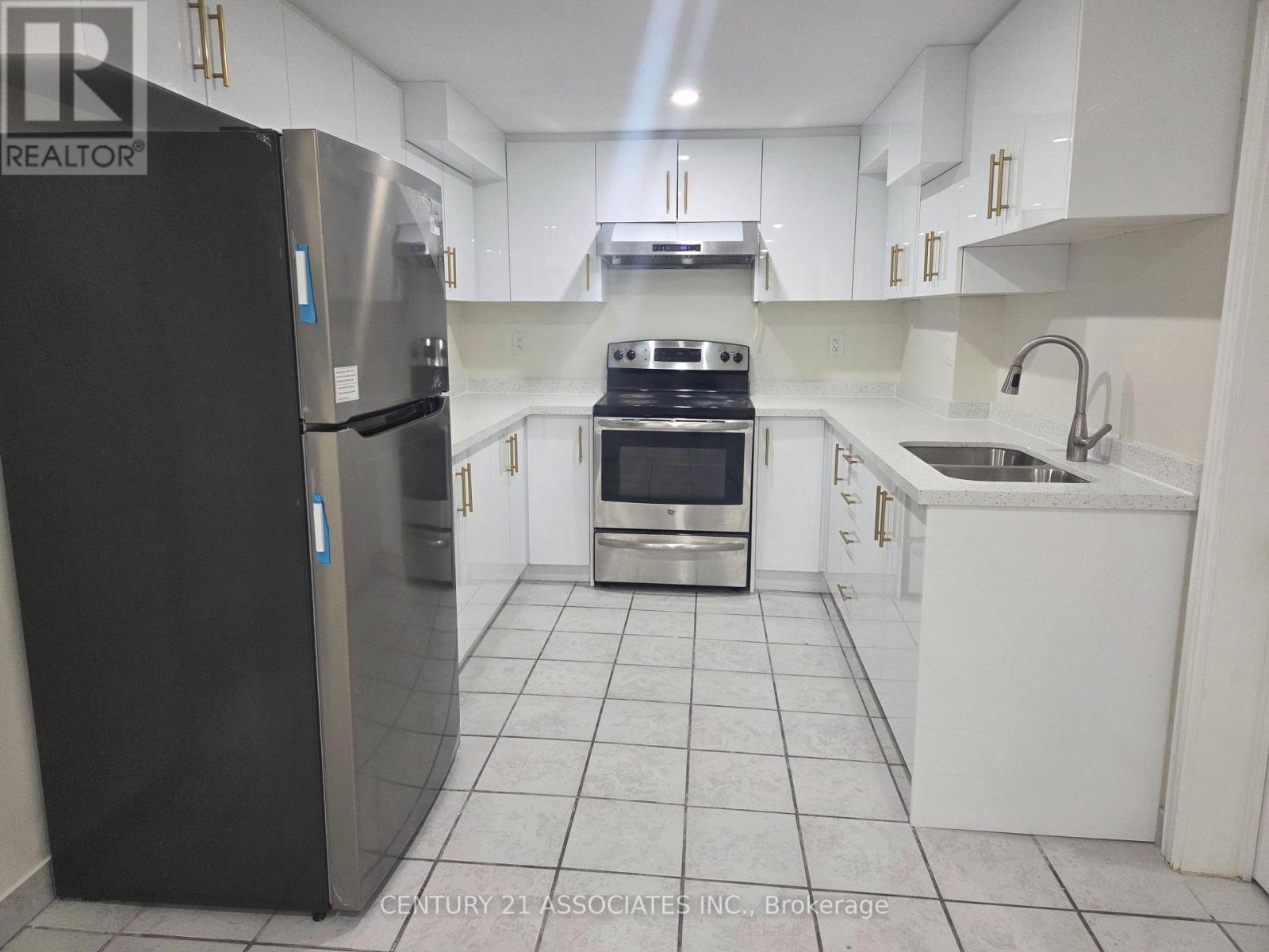 Lower - 3158 Avalon Drive S, Mississauga, Ontario  L5N 5N5 - Photo 4 - W12639892