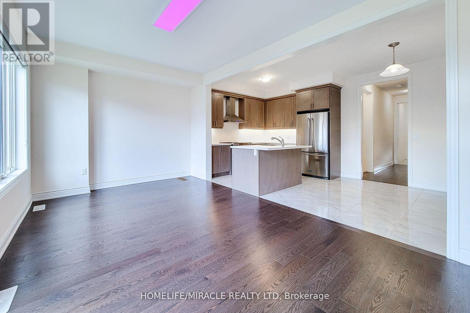 1101 Garner Road, Hamilton, Ontario  L9G 3K9 - Photo 7 - X12639842