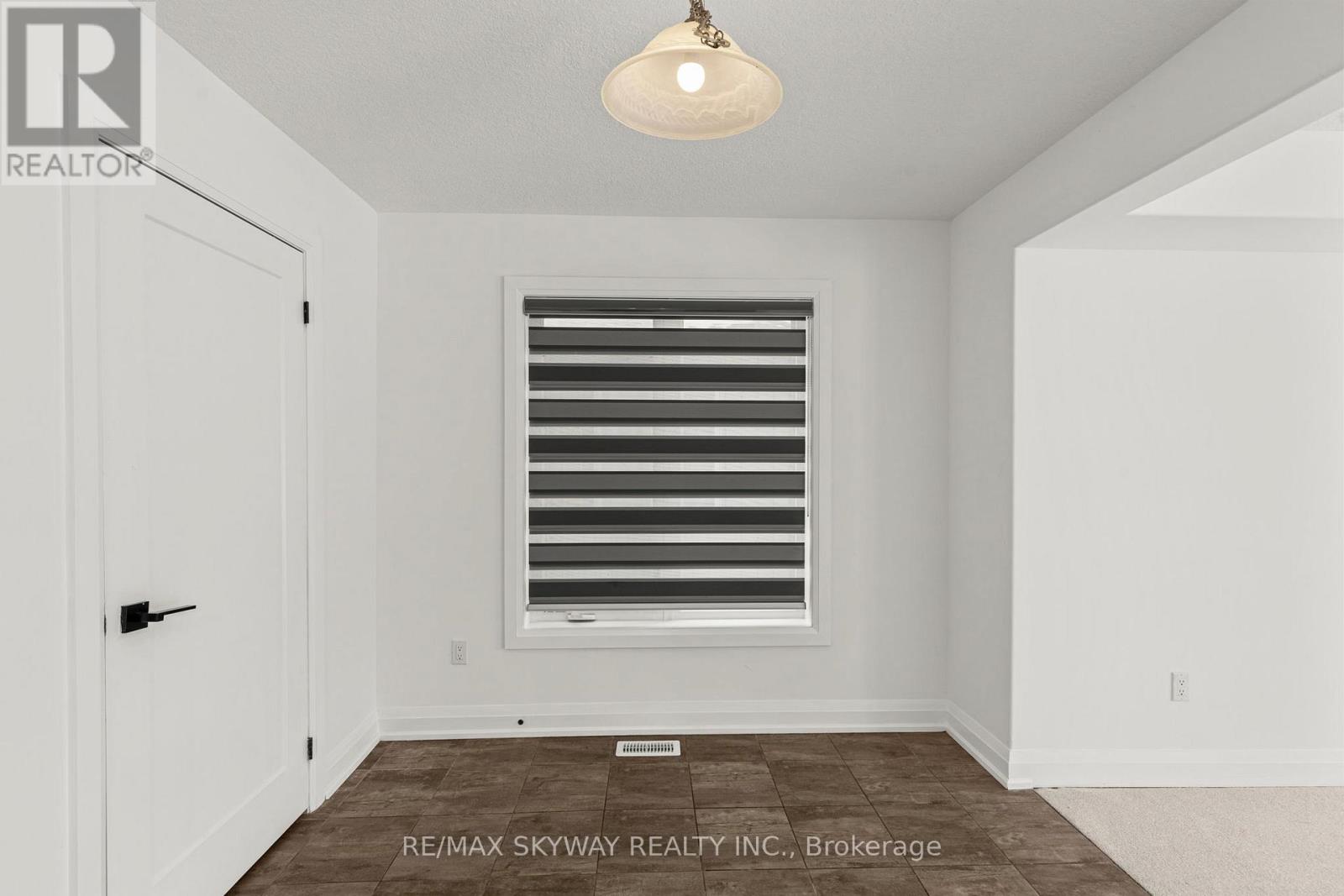 143 Stonebrook Way Ne, Grey Highlands, Ontario  N0C 1H0 - Photo 10 - X12639850