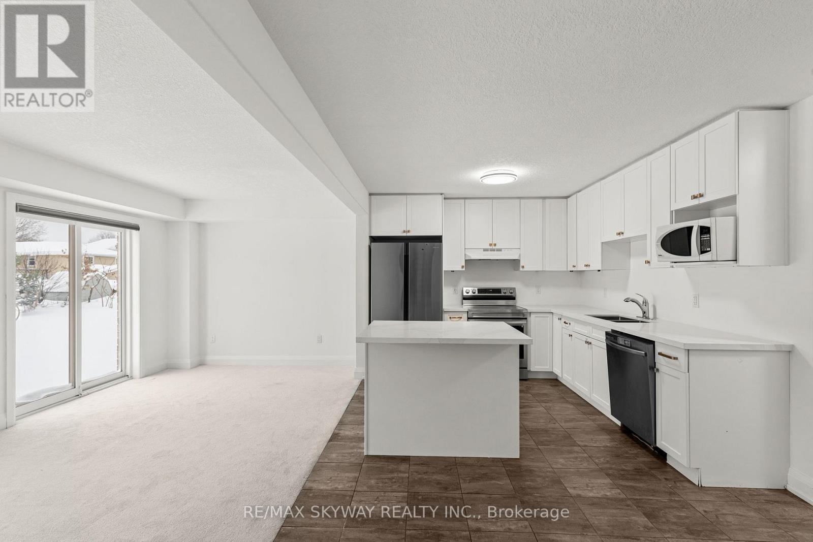 143 Stonebrook Way Ne, Grey Highlands, Ontario  N0C 1H0 - Photo 18 - X12639850