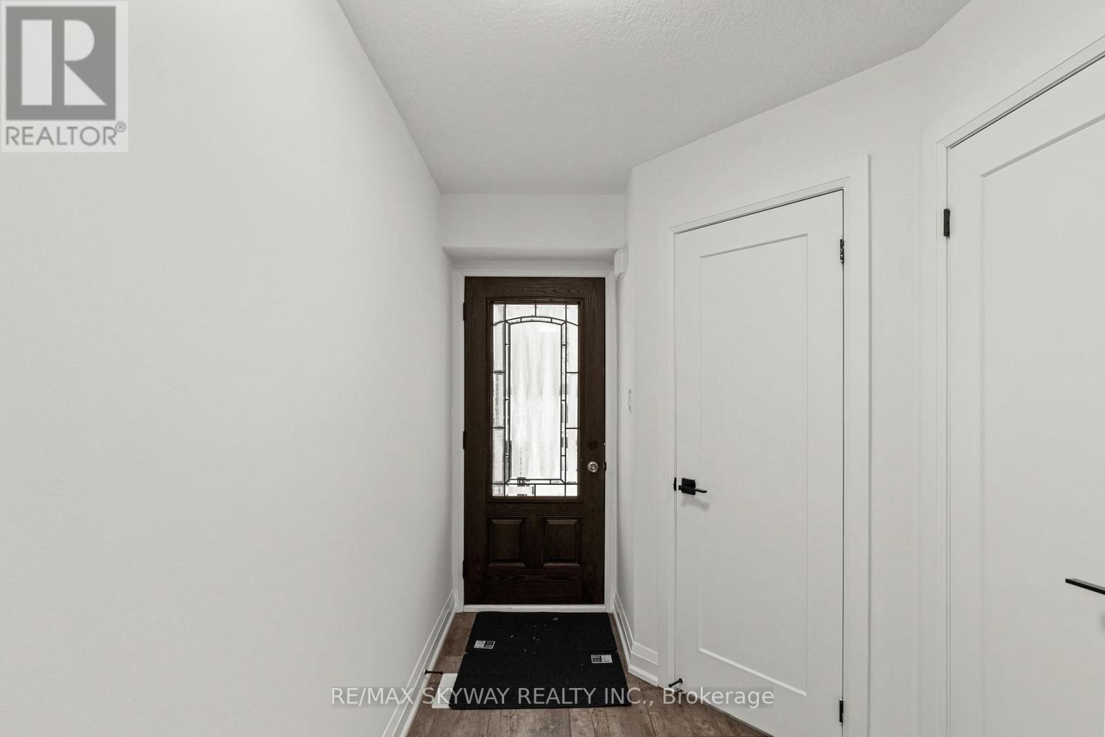 143 Stonebrook Way Ne, Grey Highlands, Ontario  N0C 1H0 - Photo 3 - X12639850