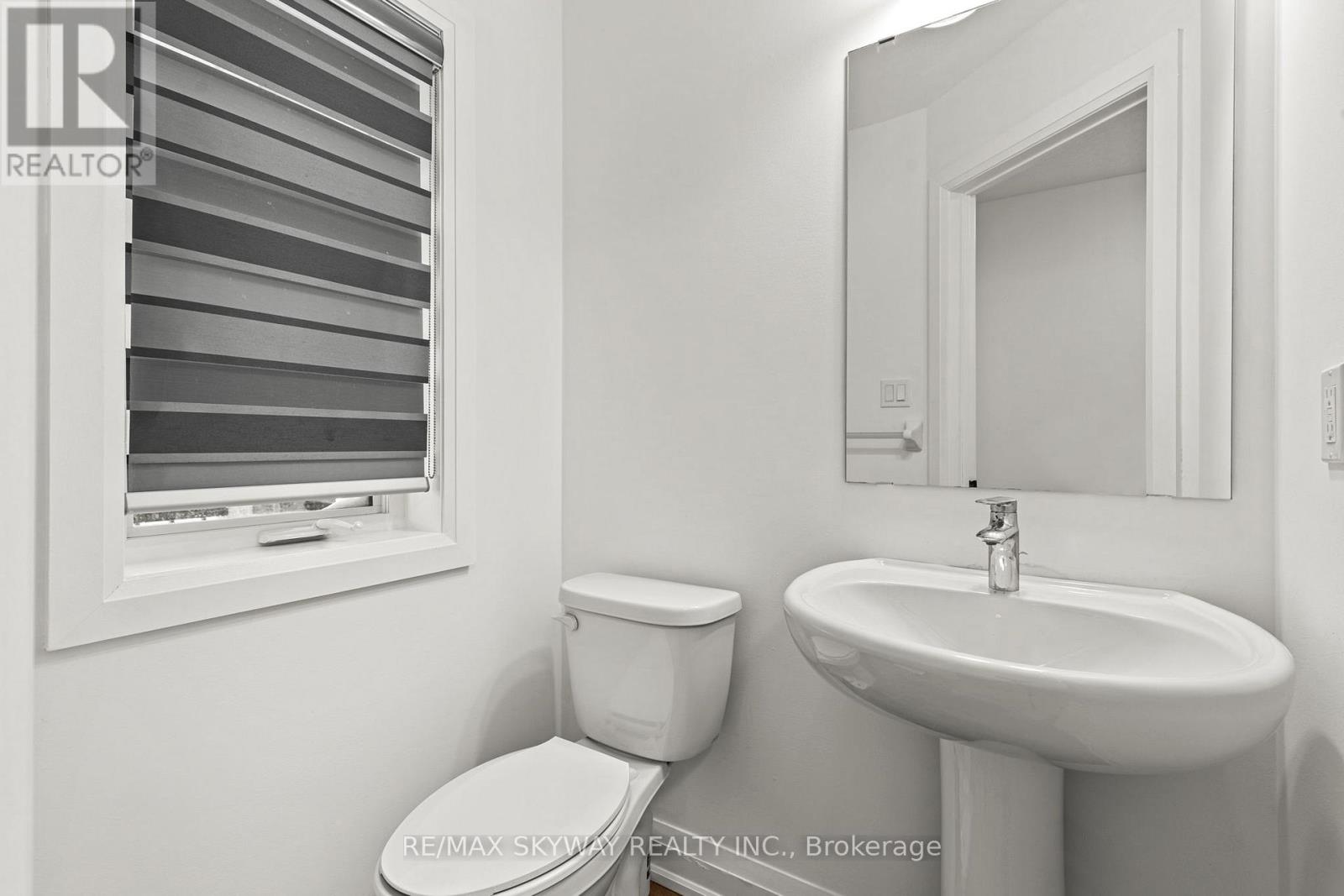 143 Stonebrook Way Ne, Grey Highlands, Ontario  N0C 1H0 - Photo 4 - X12639850