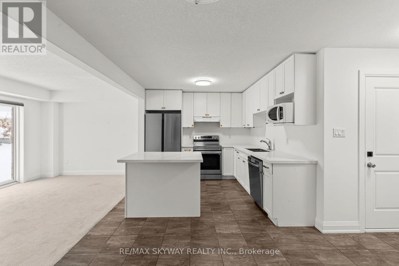 143 Stonebrook Way Ne, Grey Highlands, Ontario  N0C 1H0 - Photo 9 - X12639850