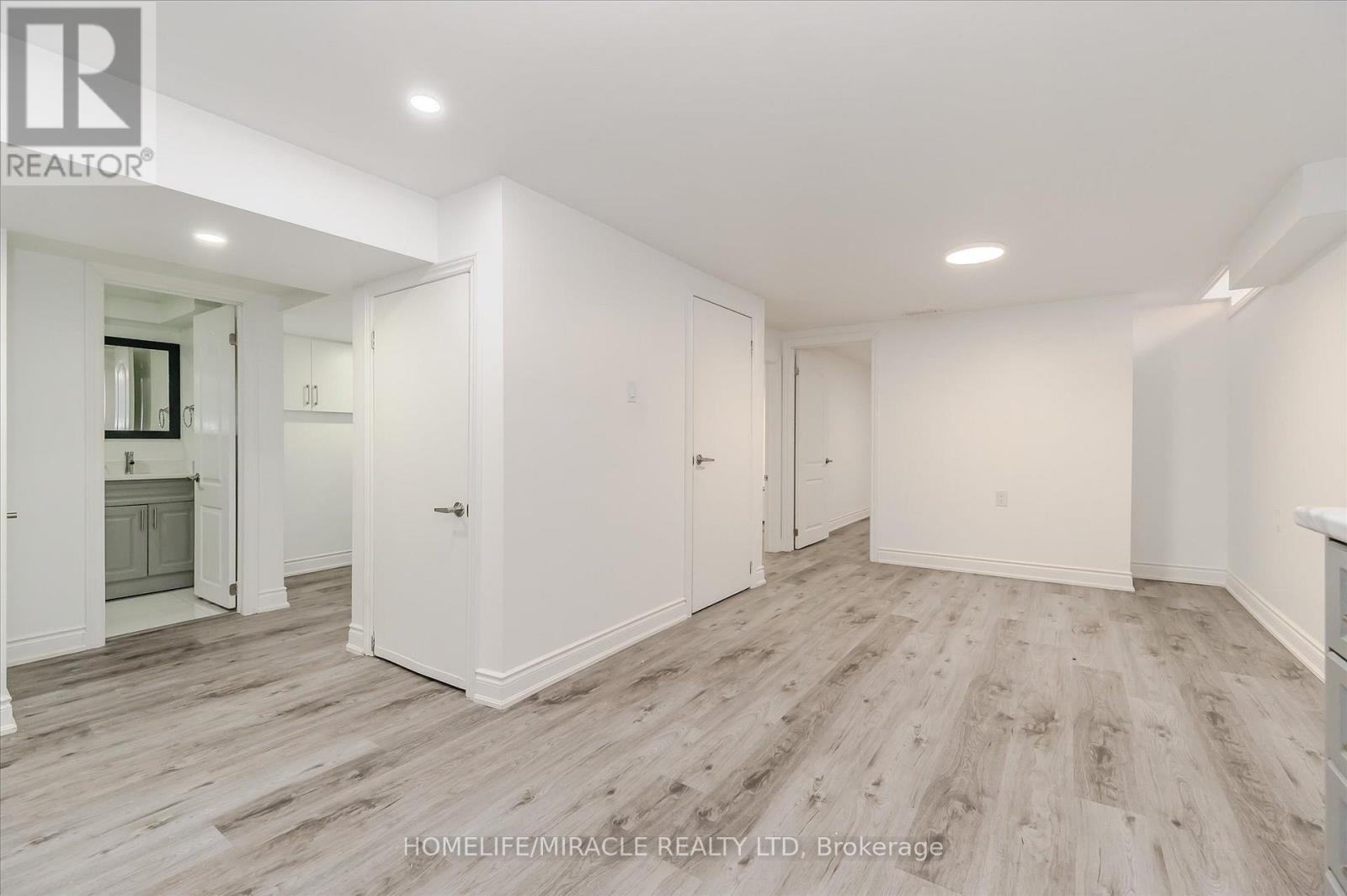 4 - 235 Ferguson Avenue, Cambridge, Ontario N1R 6G1 - Photo 27 - X12639872