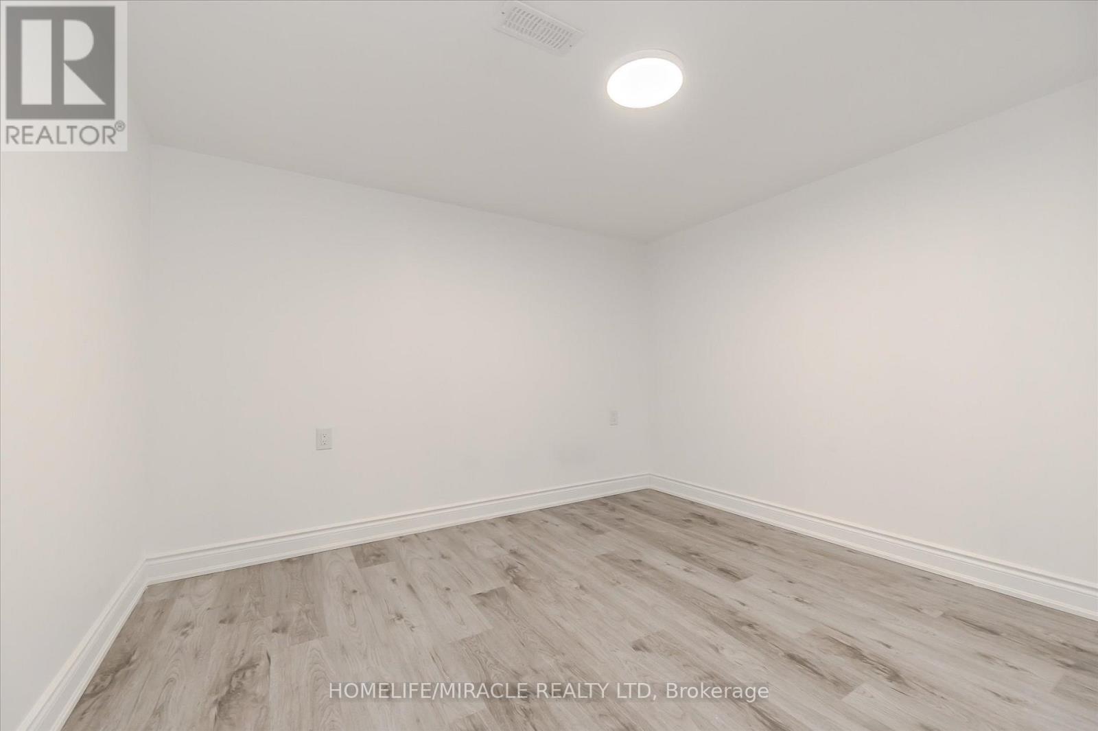 4 - 235 Ferguson Avenue, Cambridge, Ontario N1R 6G1 - Photo 34 - X12639872