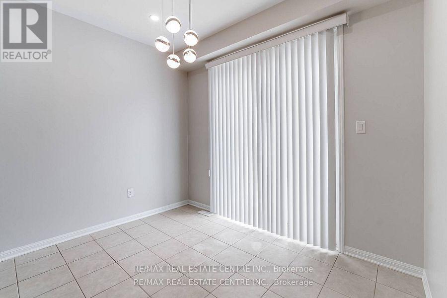 989 Farmstead Drive, Milton, Ontario  L9T 8J1 - Photo 20 - W12639596