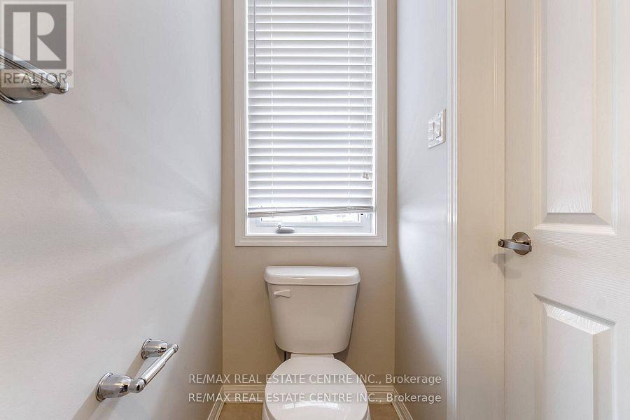 989 Farmstead Drive, Milton, Ontario  L9T 8J1 - Photo 22 - W12639596