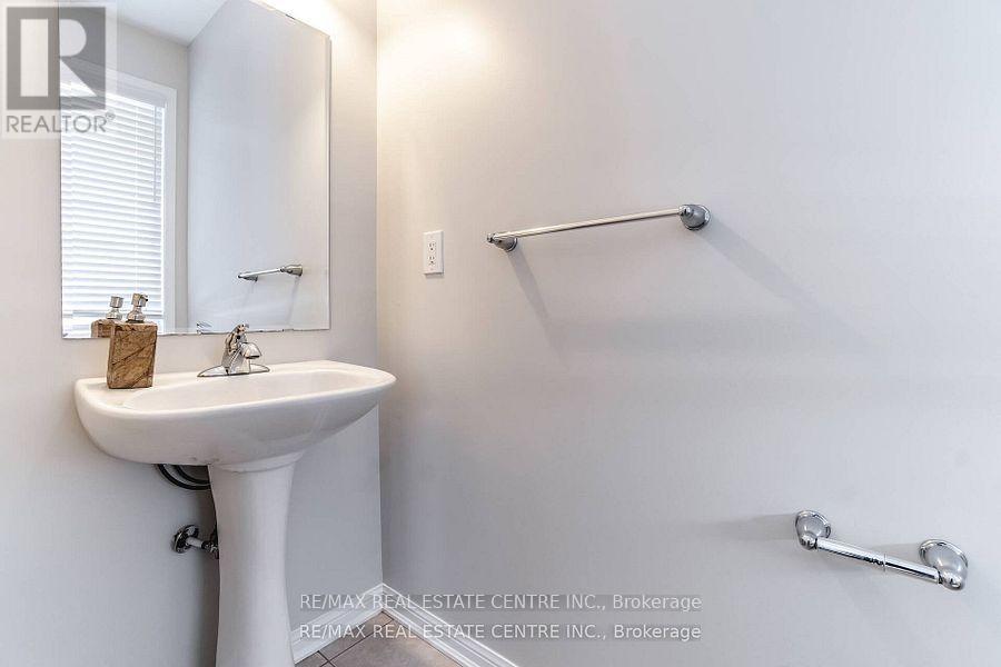 989 Farmstead Drive, Milton, Ontario  L9T 8J1 - Photo 21 - W12639596