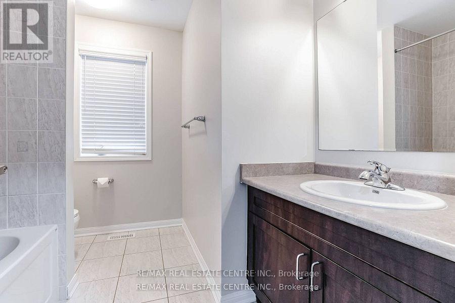 989 Farmstead Drive, Milton, Ontario  L9T 8J1 - Photo 33 - W12639596