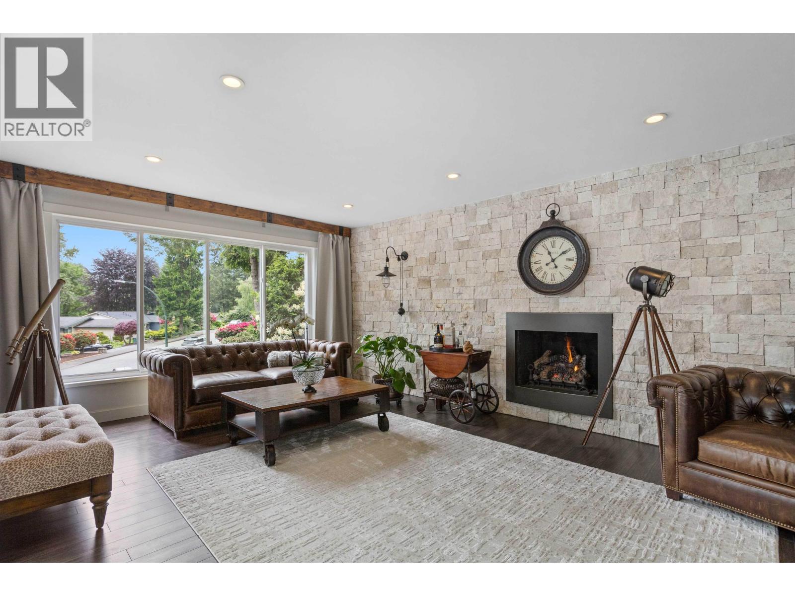 2606 Hawser Avenue, Coquitlam, British Columbia  V3C 4E1 - Photo 4 - R3074343