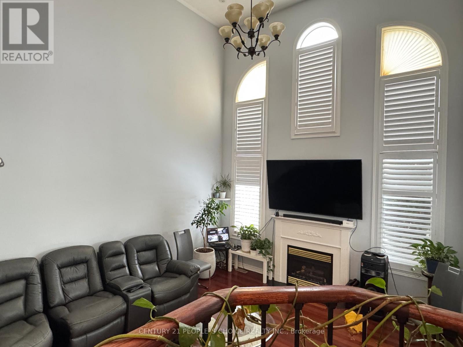 52 Smoothwater Terrace, Markham, Ontario  L6B 0E8 - Photo 11 - N12638374