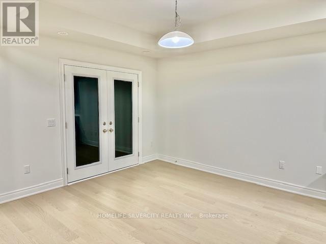 130 Falby Road, Brampton, Ontario  L6P 4L9 - Photo 5 - W12639896