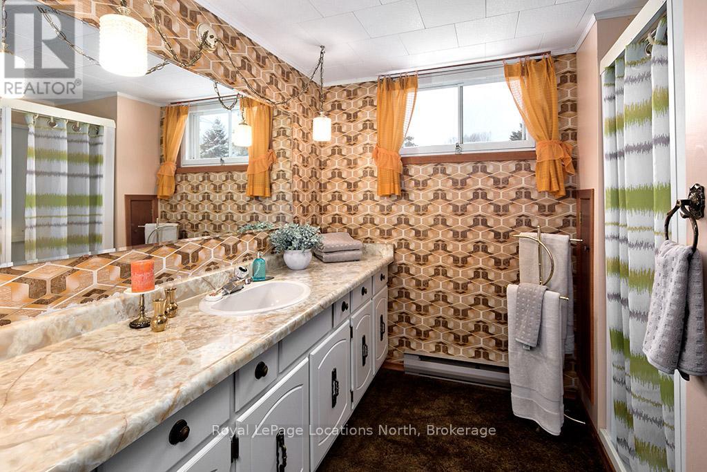 138 Montgomery Street, Meaford, Ontario N4L 1C4 - Photo 18 - X12639942