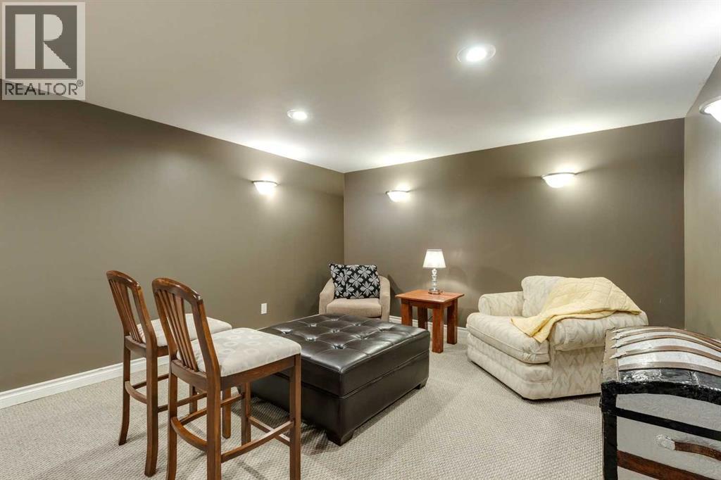 681 Regal Park Ne, Calgary, Alberta  T2E 0S6 - Photo 25 - A2274274