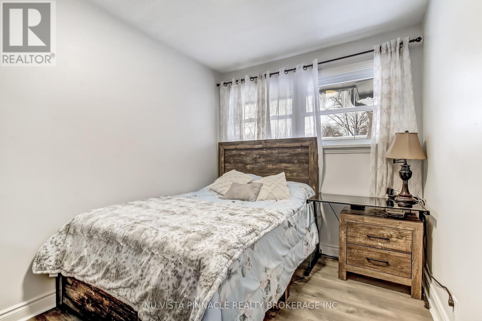 59 Thorncrest Crescent, London South, Ontario  N6J 1K4 - Photo 12 - X12639966