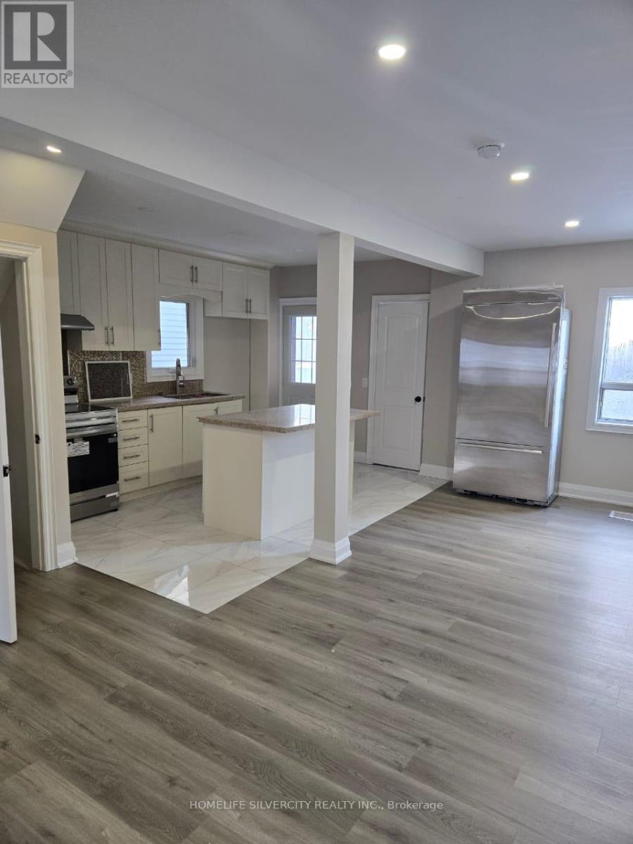 59 Bartonville Avenue W, Toronto, Ontario  M6M 2B4 - Photo 18 - W12631500