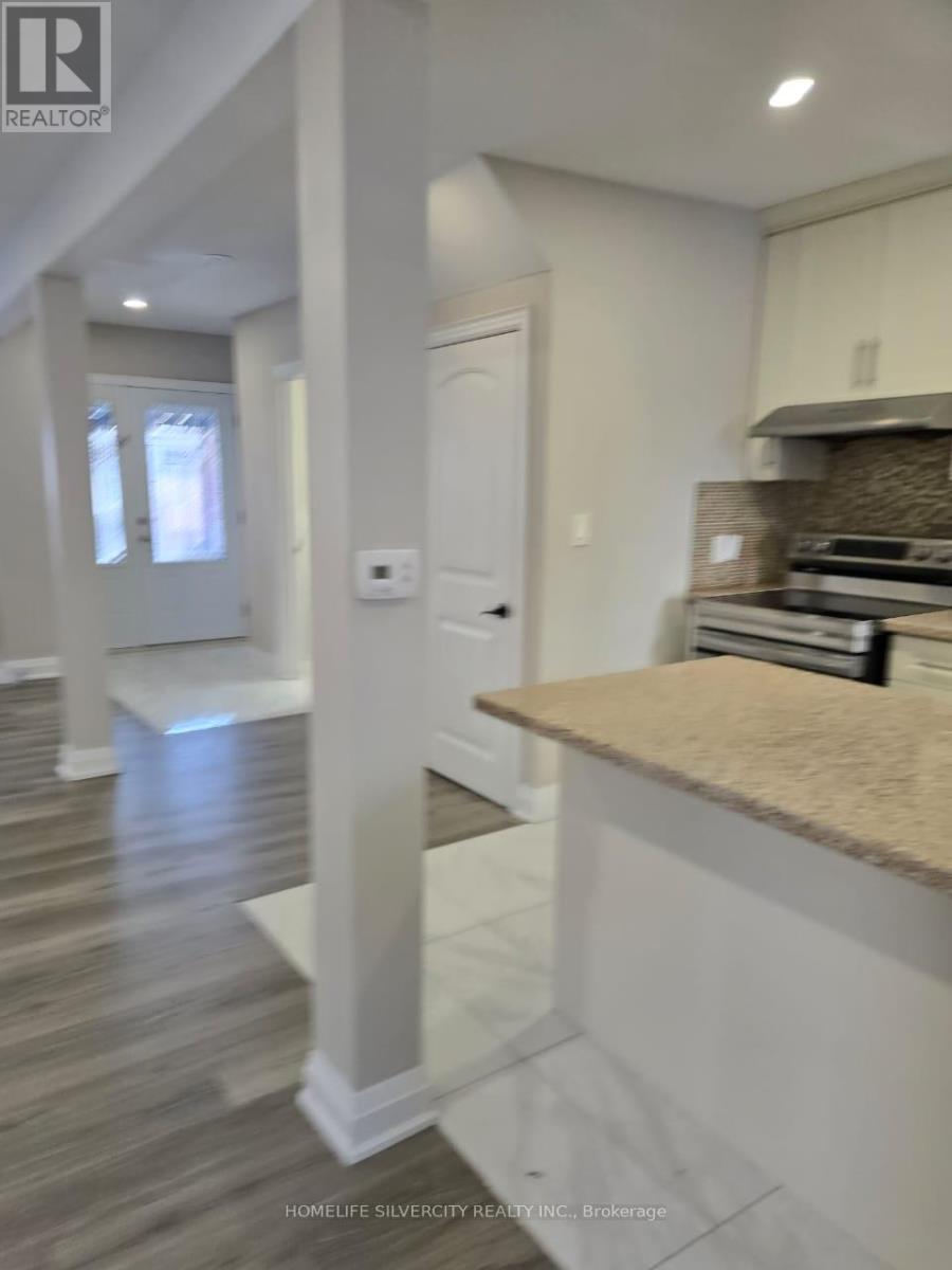 59 Bartonville Avenue W, Toronto, Ontario  M6M 2B4 - Photo 5 - W12631500