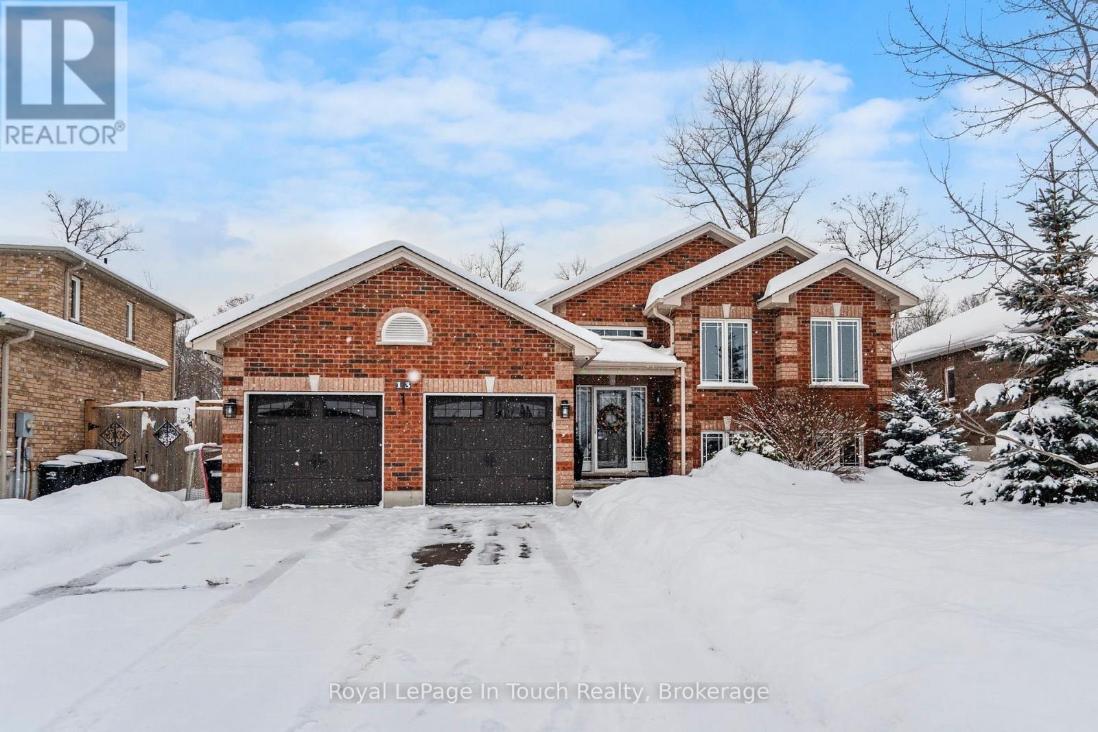 13 Hunter Avenue, Tay (Victoria Harbour), Ontario  L0K 2A0 - Photo 2 - S12638618