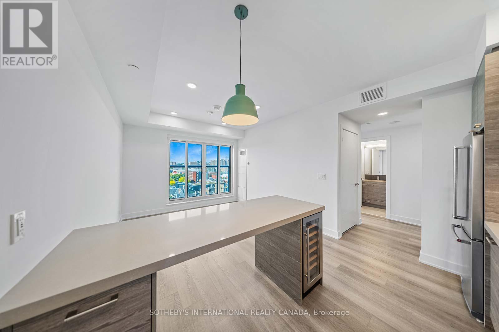 611 - 484 Spadina Avenue, Toronto, Ontario  M5S 0E4 - Photo 5 - C12639936