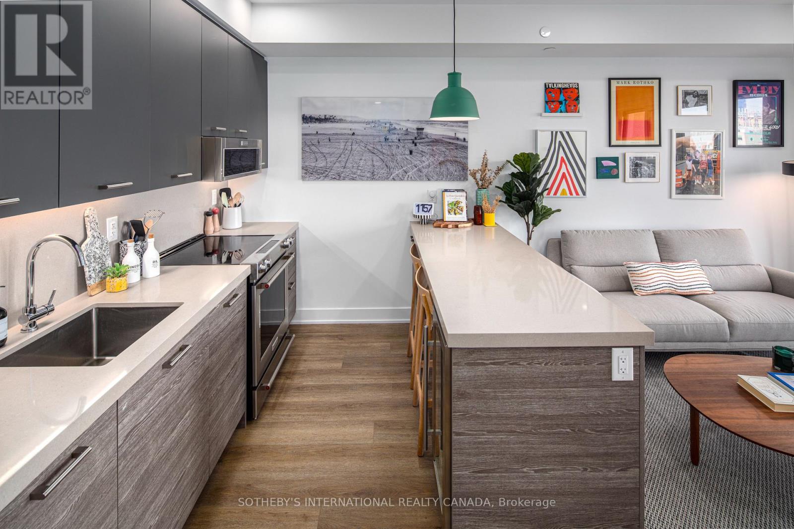 1606 - 484 Spadina Avenue, Toronto, Ontario  M5S 0E4 - Photo 3 - C12639938