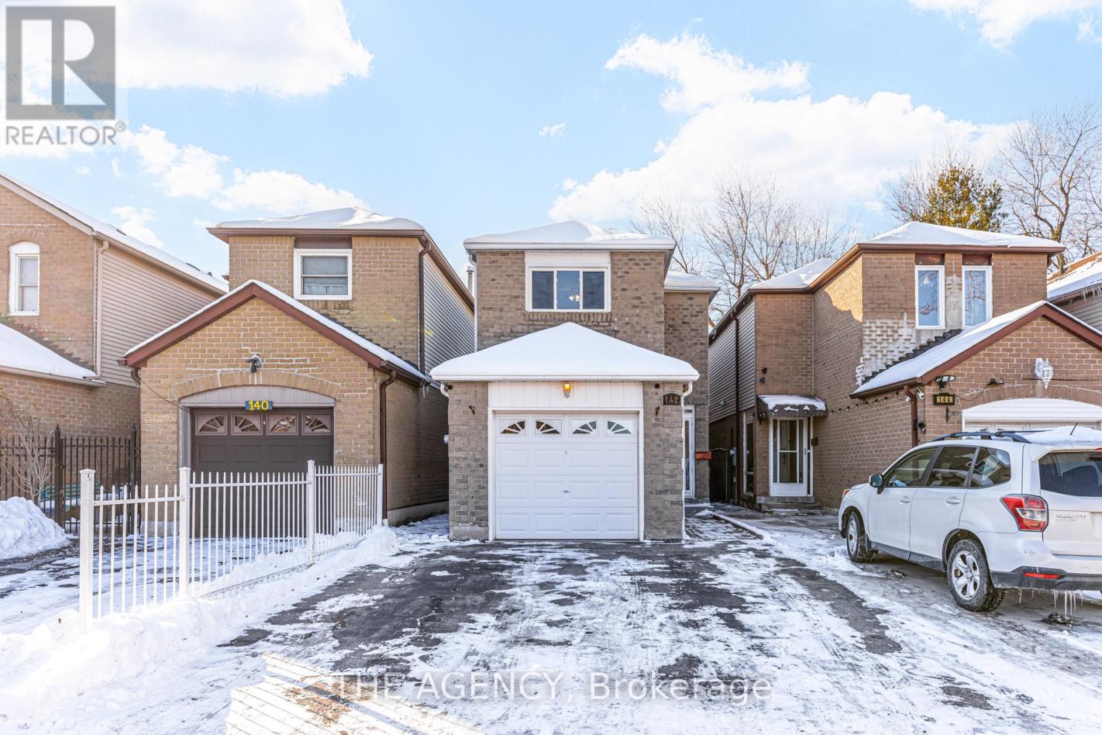 142 Greenbrae Circuit, Toronto, Ontario  M1H 1R3 - Photo 2 - E12639948
